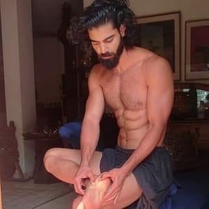 Arya Bhat