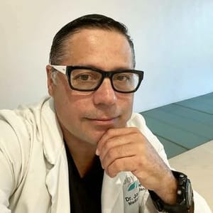 Dr. Jorge Leon