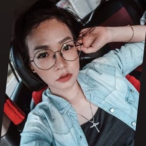 Yaebecca Sktavia