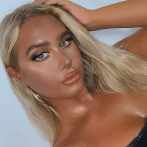 Ellie Cundy
