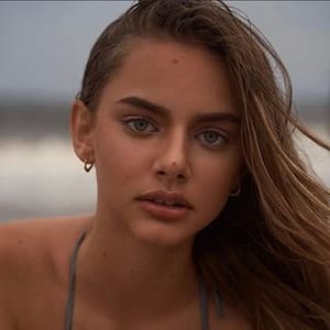 Isabelle Aguirre