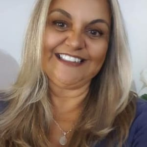 Angela Leite