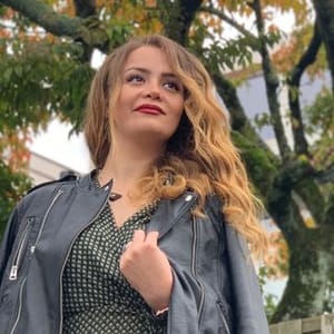 Sarah Hnr