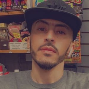 Yo| Qeu
