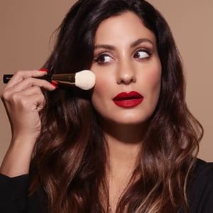 Vivi Makeup