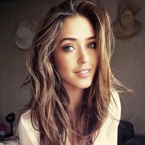 Monica Booyens