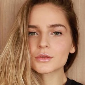 Isabelle Menard