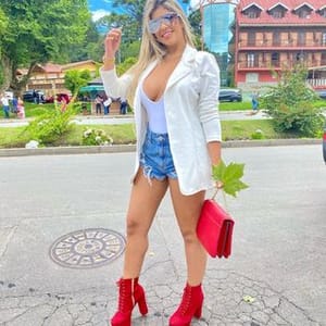 Dafne Luiza