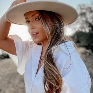 Riley Courtland