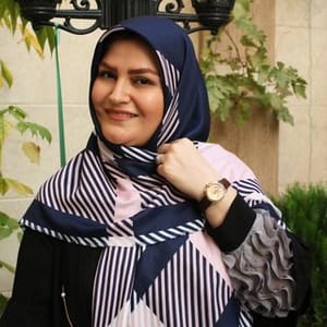 Ashpzi Mhnaz
