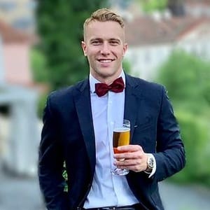 Dr Matteo Sfriso