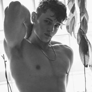 Tom Hutchinson