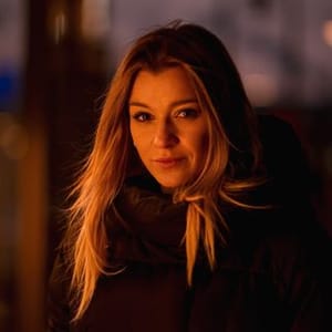 Ayla La