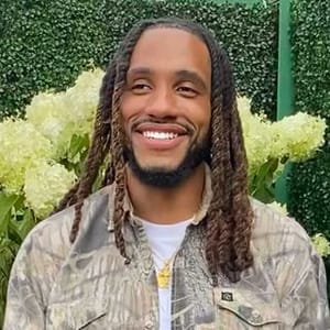 Joshua Damis