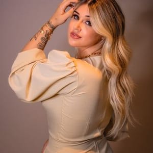 Julia Alteneta