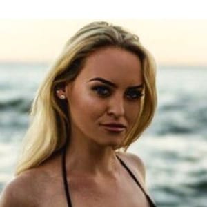 Daisy Darcy Robins  Presenter