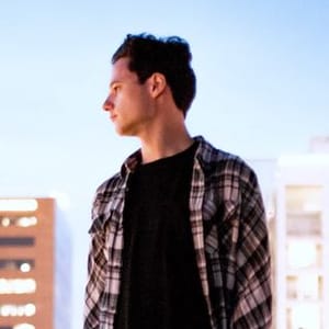 Aaron Weiss