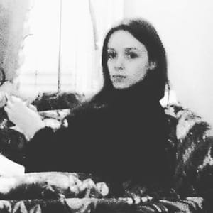 Alexandra Essoe