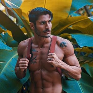 Alex Sia Shirpey