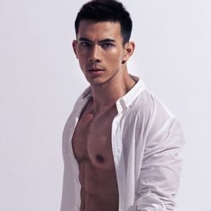 Nguyen Seven