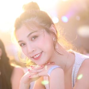 Briana Ng