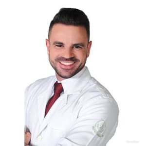 Dr. Eduardo Borgonhone