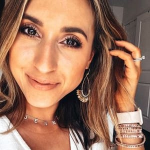 Jenna  petite