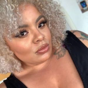 Charis Maraye