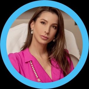 Dra Lorena Abreu