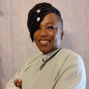Shola Mosshogbamimu