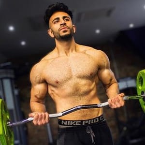 Josh Yianni