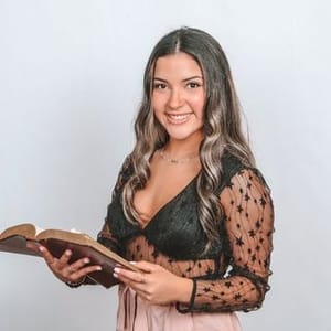 Isabella Mendez