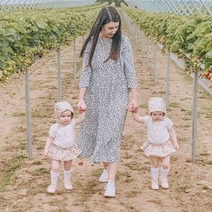 Sarah Mum  Cullen Twins