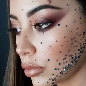 Nadia Maquillage Az