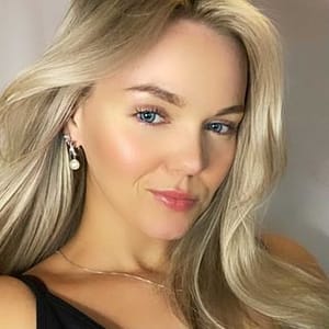 Karen Selvik