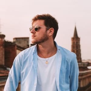 Jonathan  Joowbar