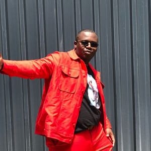 Loyiso Gijana