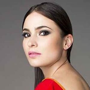 Paula Castano