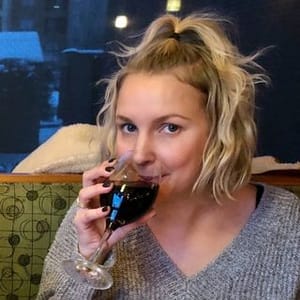 Shitty Mommyanneliese King