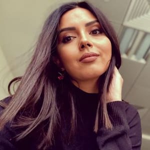 Journalist Xezer