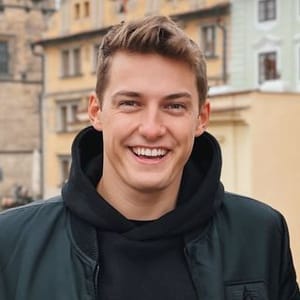 Adam Mach