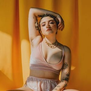 Mar  Ella