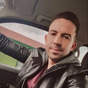 Tavo Al Volante
