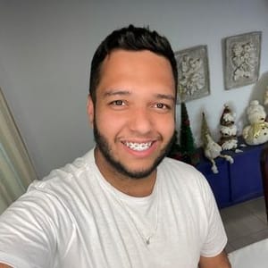 Alexandre Borges