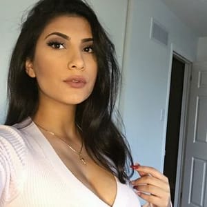 Karla Almorr
