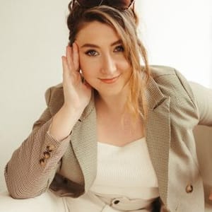 Anna Elizabeth