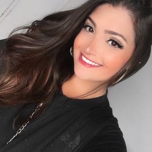 Emanuelle Alvarenga