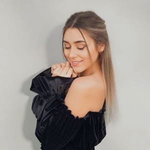 Esra Efe