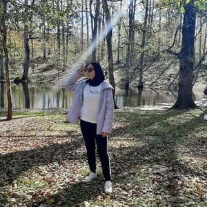 Zahra Ayache