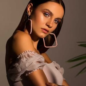 Yasmine Bennis